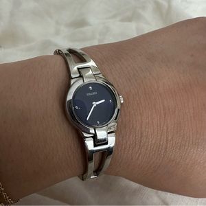 Seiko Women’s Watch Round Blue Dial Stainless Bracelet and Hands